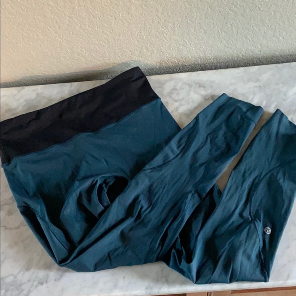 Lululemon run the day 7/8 tights in submarine